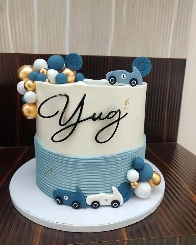Little cars · Vanilla with chocolate mousse
