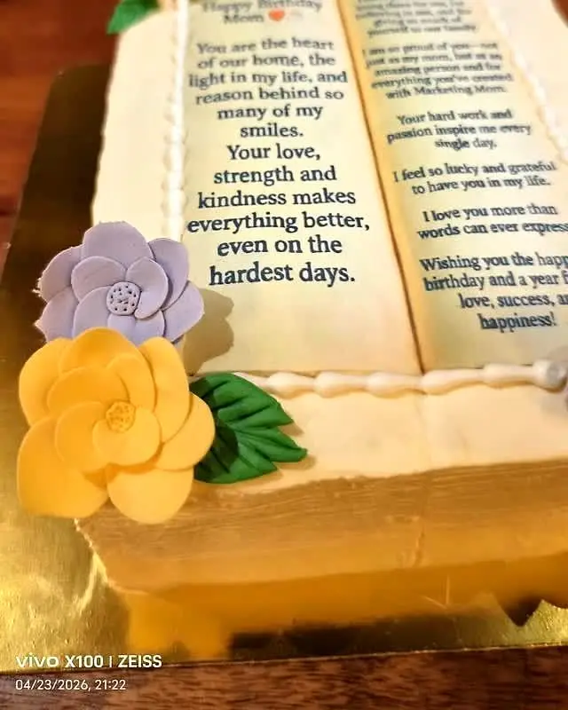 Book theme for Mom