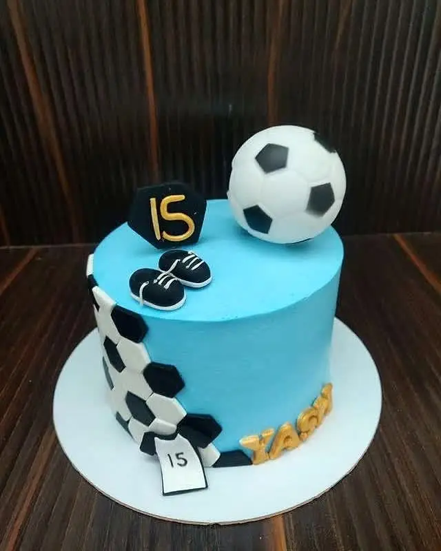 Football · Chocolate mousse